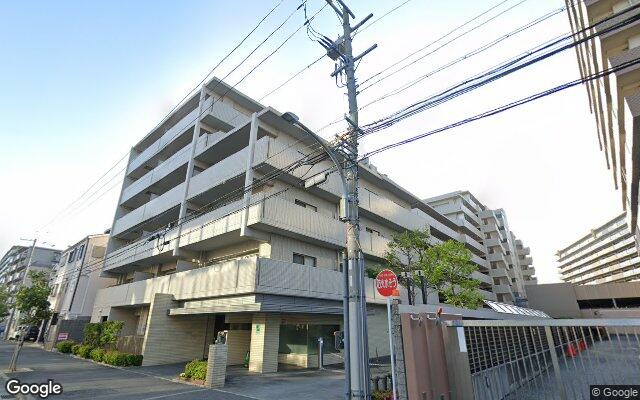 コスモ西宮フィールズの外観（Googleストリートビュー）