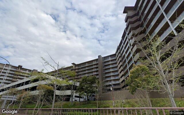 リーデンススクエア学園東町の外観（Googleストリートビュー）