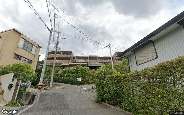 ジオ甲陽園山王町アーバンビューの外観（Googleストリートビュー）