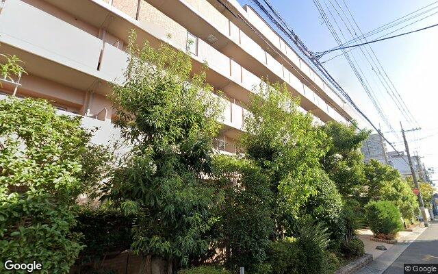 ライオンズマンション新伊丹の外観（Googleストリートビュー）