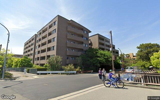 ファミール西宮夙川公園の外観（Googleストリートビュー）