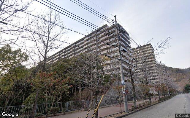 ラ・ビスタ宝塚エスティオ1番館の外観（Googleストリートビュー）