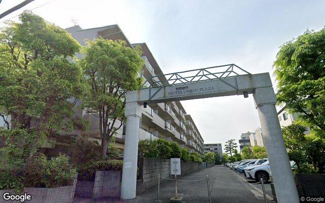カネボウ芦屋アーバンプラザの外観（Googleストリートビュー）