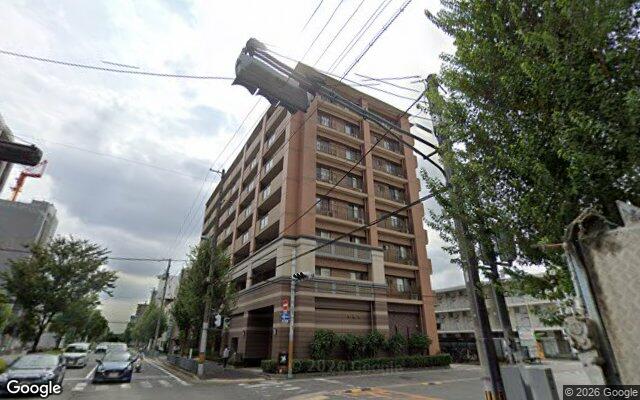 パデシオン西七条の外観（Googleストリートビュー）