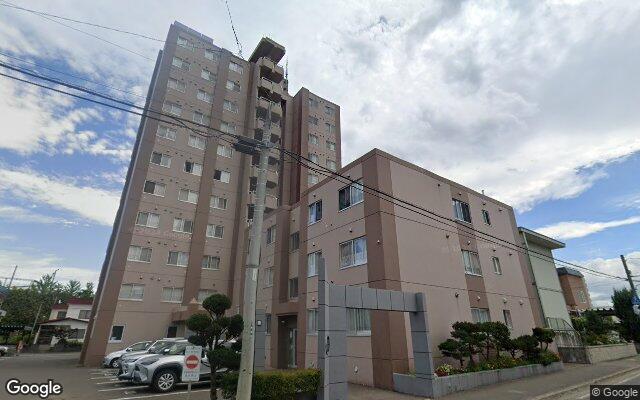ロピア川沿中央の外観（Googleストリートビュー）