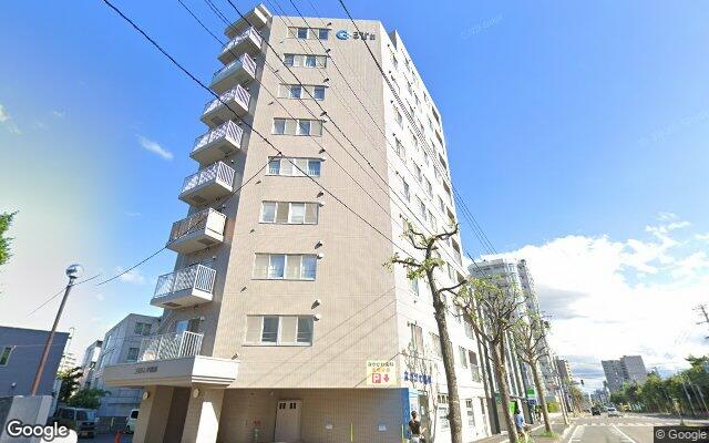 コモドム学園前の外観（Googleストリートビュー）