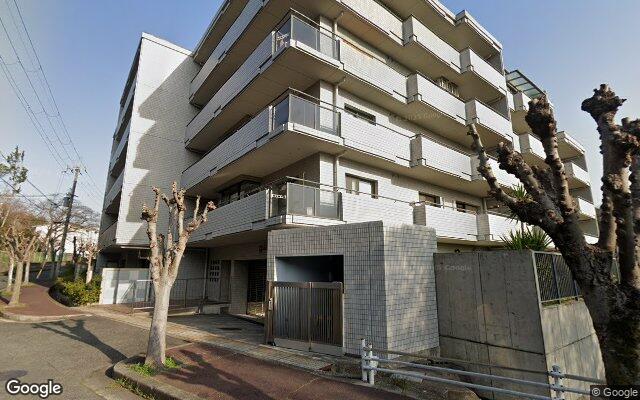 帝塚山ガーデンハイツ1号棟の外観（Googleストリートビュー）
