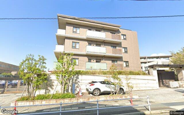 プラウド川名山ガーデンの外観（Googleストリートビュー）