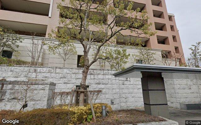 グランドメゾン星が丘山手B棟の外観（Googleストリートビュー）