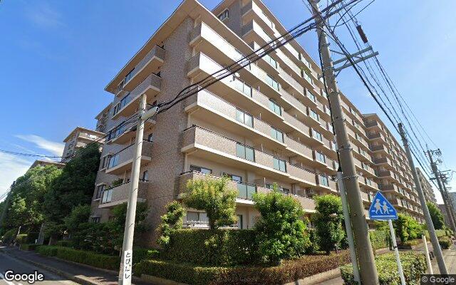 ヒューマンアイランド岩倉A棟の外観（Googleストリートビュー）