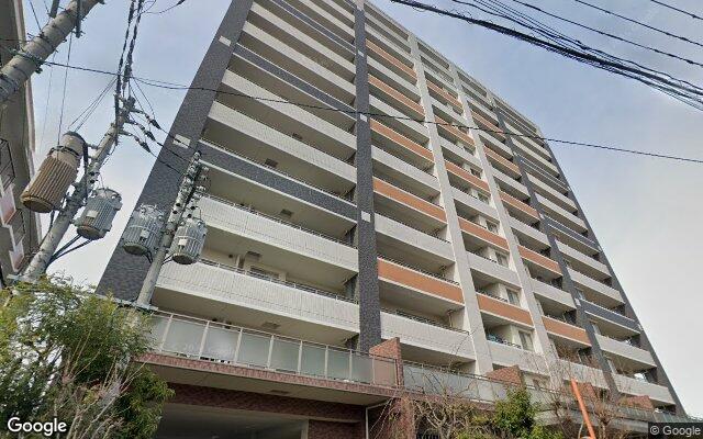 アルフィーネ久留米諏訪野町の外観（Googleストリートビュー）