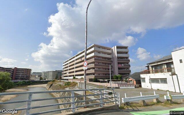 ファーネスト空港東リバーサイドの外観（Googleストリートビュー）