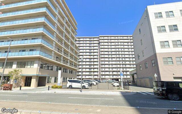サンライフ香椎B棟の外観（Googleストリートビュー）