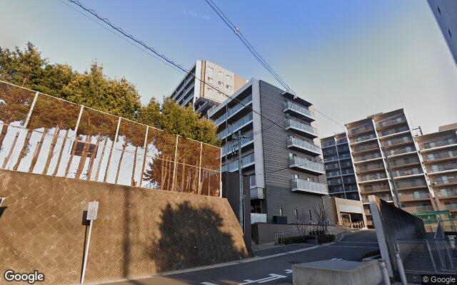 シャリエ三島文教町の外観（Googleストリートビュー）