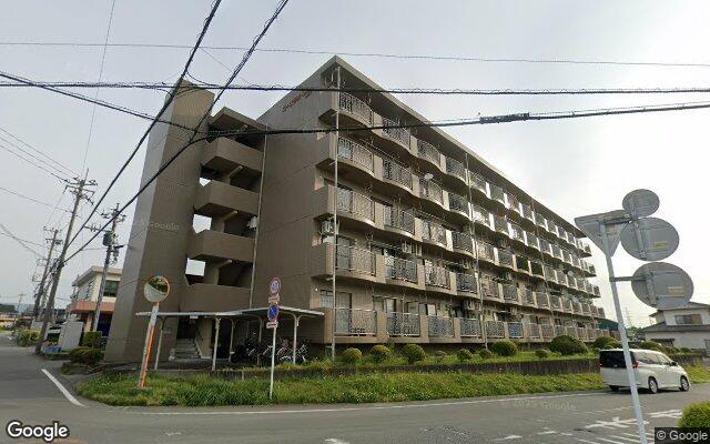 コーポラス板妻の外観（Googleストリートビュー）
