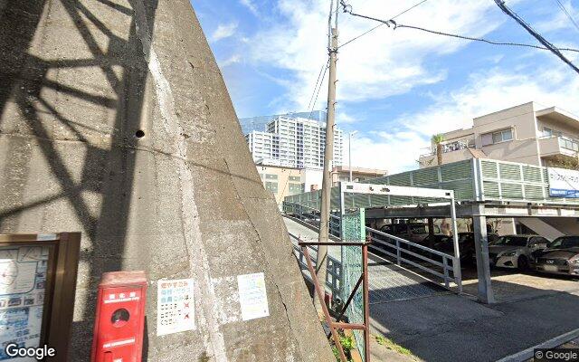 サプリングフィールド中川の外観（Googleストリートビュー）