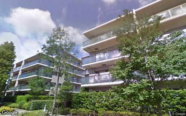 グリーンサラウンドシティ弐番街C棟の外観（Googleストリートビュー）