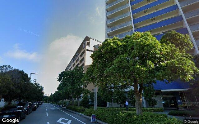 ファーストウイングA棟の外観（Googleストリートビュー）