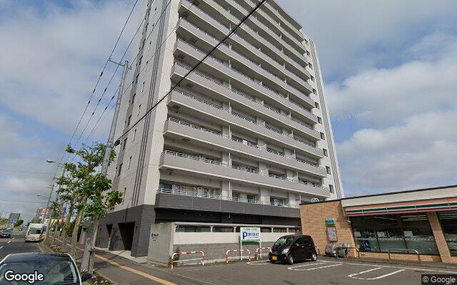 プレミスト新札幌ステーションエクスB棟の外観（Googleストリートビュー）