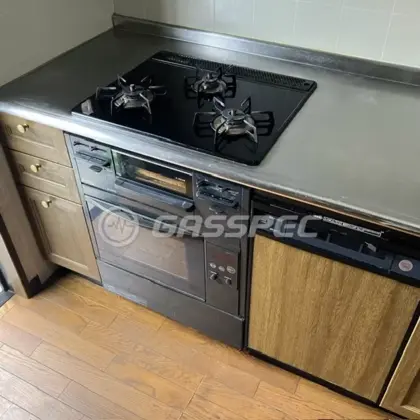 施工前のビルトインガスコンロ（RS31W8B11R-BR）