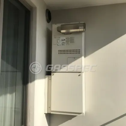 施工前の暖房熱源機（GTH-2434SAWX3H-L）