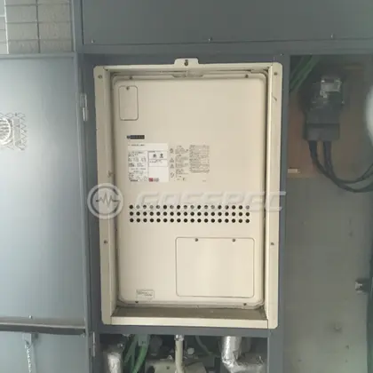 施工前の暖房熱源機（GTH-2413AWXH-H）