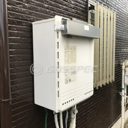 施工前の給湯器（GT-2028SAWX）