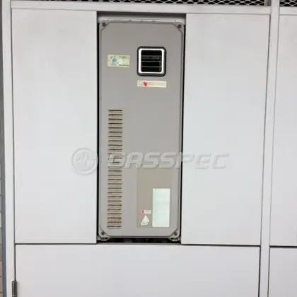 施工前の給湯器（OURB-1601DSA）