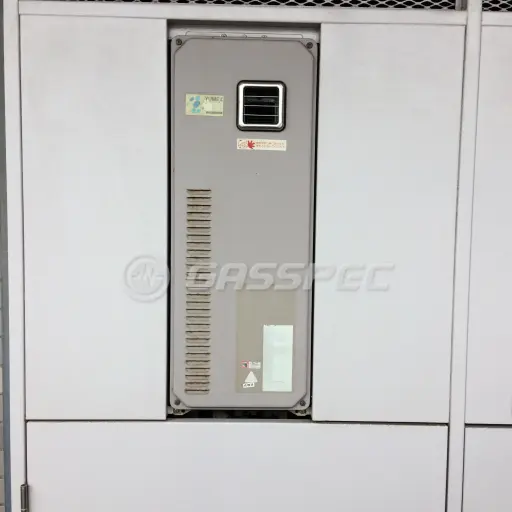 交換前の給湯器（ガスター OURB-1601DSA）