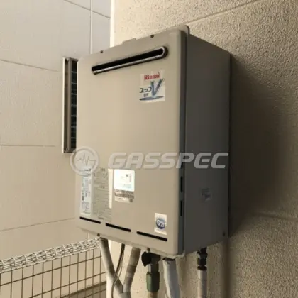 施工前の給湯器（RUF-A2800SAW(A)）