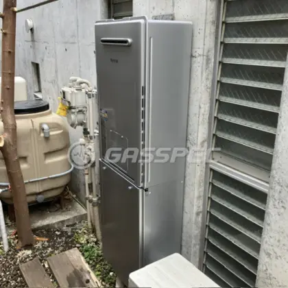 施工後の暖房熱源機（リンナイ RUFH-UE2408AW2-6(A)）