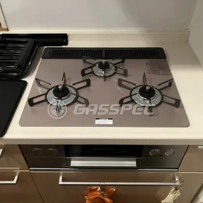 施工後のビルトインガスコンロ（リンナイ RHS31W42J2RSTW）