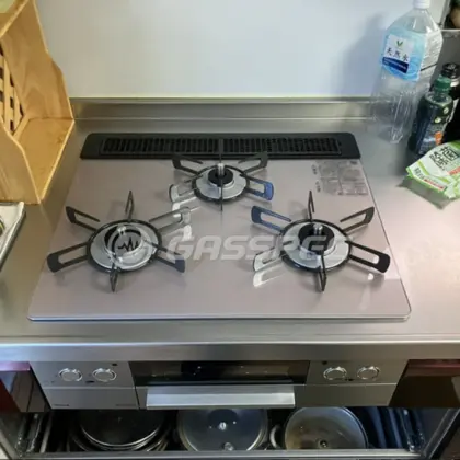 施工後のビルトインガスコンロ（リンナイ RHS31W42J2RSTW）