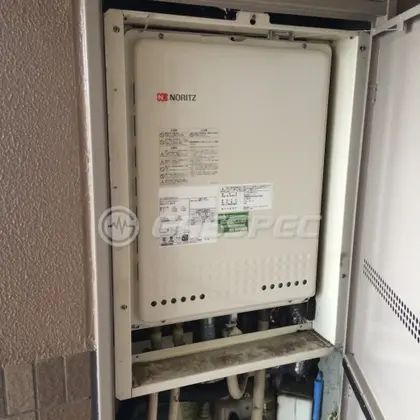 施工後の給湯器（ノーリツ GT-2450SAWX-H-2 BL）