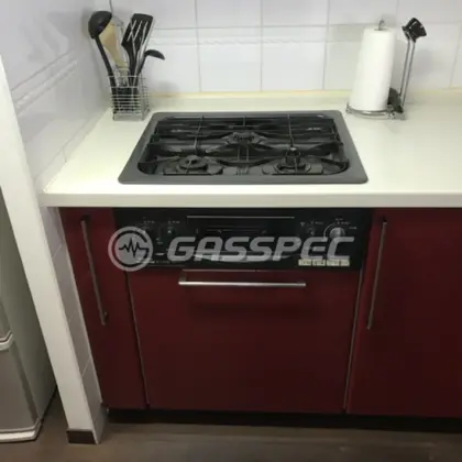 施工前のビルトインガスコンロ（RGF-30B5R2）