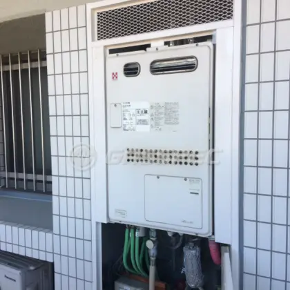 施工前の暖房熱源機（YGV2458R3H）