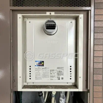 施工後の給湯器（ノーリツ GT-2470SAW-T BL）