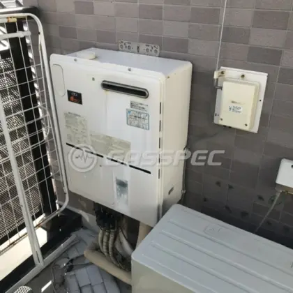 施工前の暖房熱源機（RH-101W2-1）