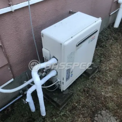 施工前の給湯器（RFS-K2401A）