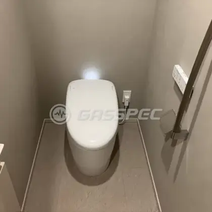 施工後のトイレ（TOTO CES9520#NW1）