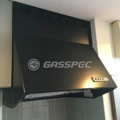 施工前のレンジフード