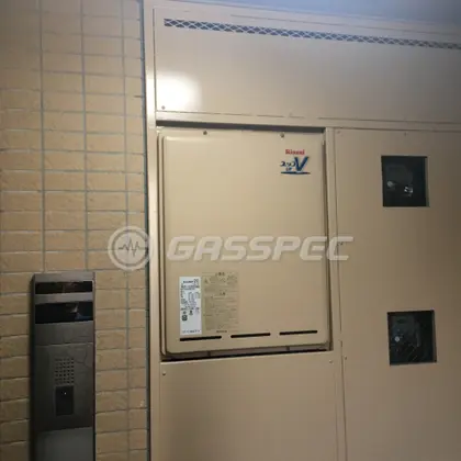 施工前の給湯器（RUF-V2005SAU）
