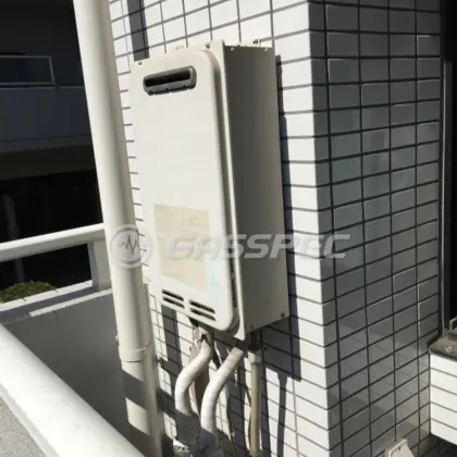 施工前の給湯器