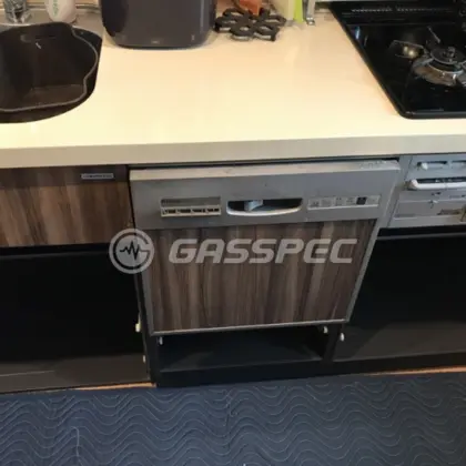 施工前のビルトイン食洗機（RKW-403A-SV）