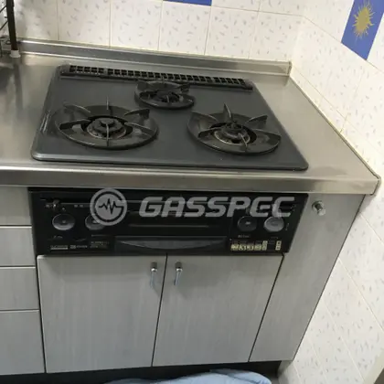 施工前のビルトインガスコンロ（RVG634BOLFK）