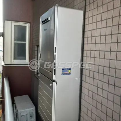 施工後の給湯器（パロマ FH-2423SAW）
