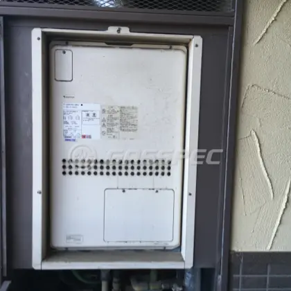 施工前の暖房熱源機（GTH-2413AWXH-H）