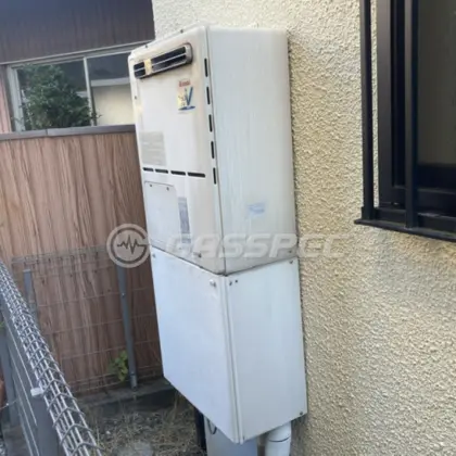 施工前の暖房熱源機（RUFH-VD2401AW2-3）