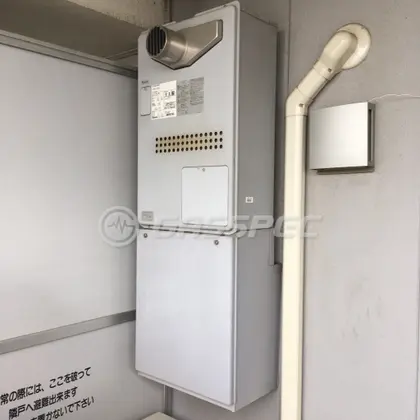 施工前の暖房熱源機（GTH-2434AWX3H-T）