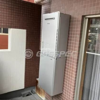 施工後の暖房熱源機（リンナイ RUFH-E2407SAW(A)）